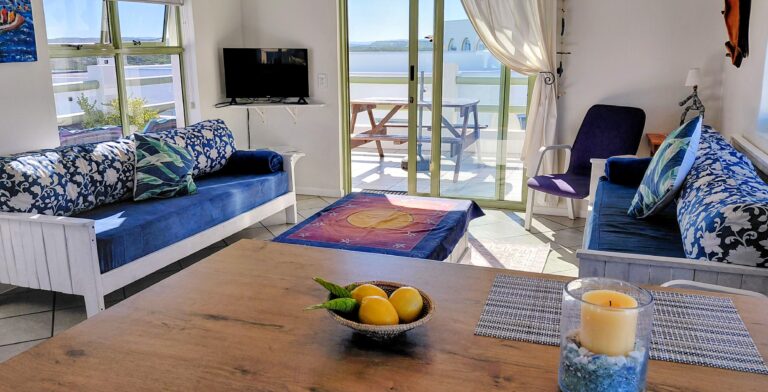 Living area with 2 sleeper cauches